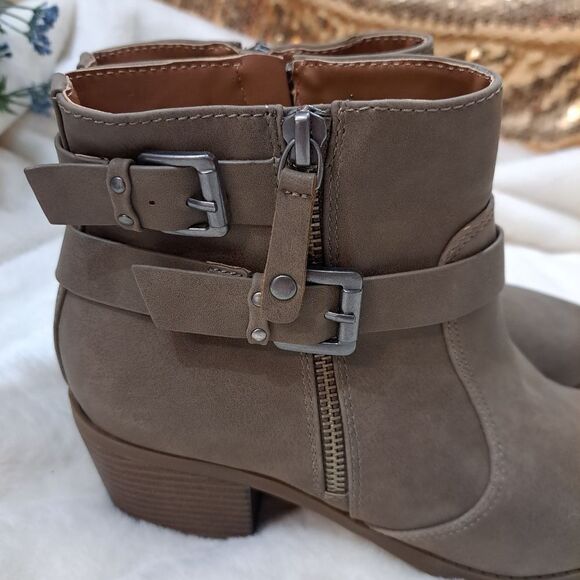 CLEARANCE Indigo Rd. Ankle Boots PERFECT STAPLE TO ANY WARDROBE - Picture 6 of 13